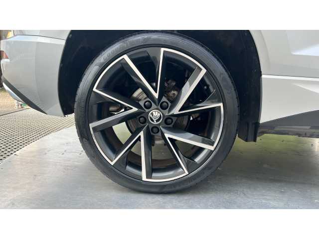 SKODA Karoq 1.5 TSI Sport Line 5dr DSG 