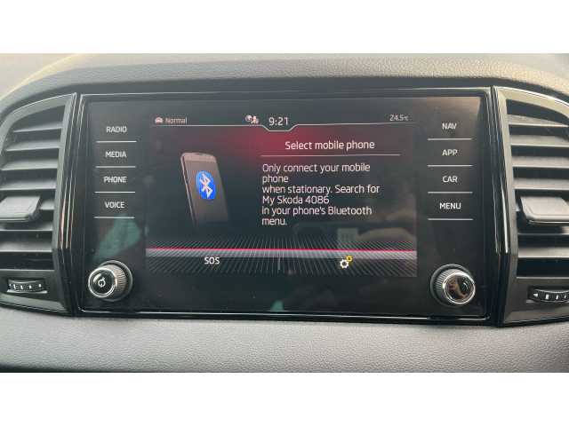 SKODA Karoq 1.5 TSI Sport Line 5dr DSG 