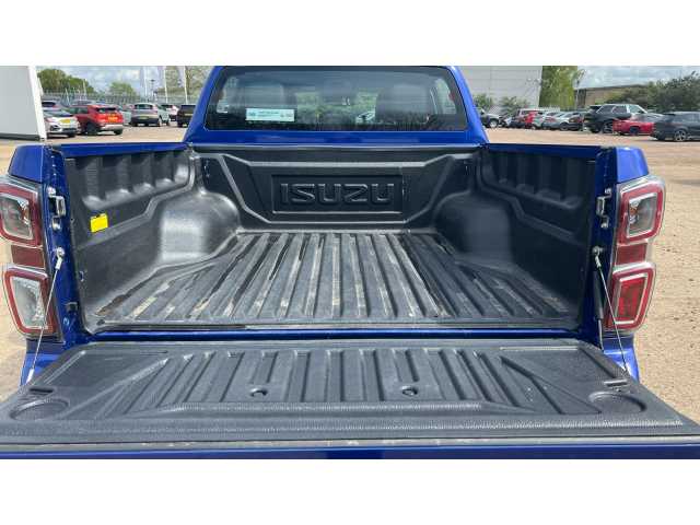 Isuzu D-Max Isuzu D-max Diesel 1.9 V-Cross Double Cab 4x4 Auto 