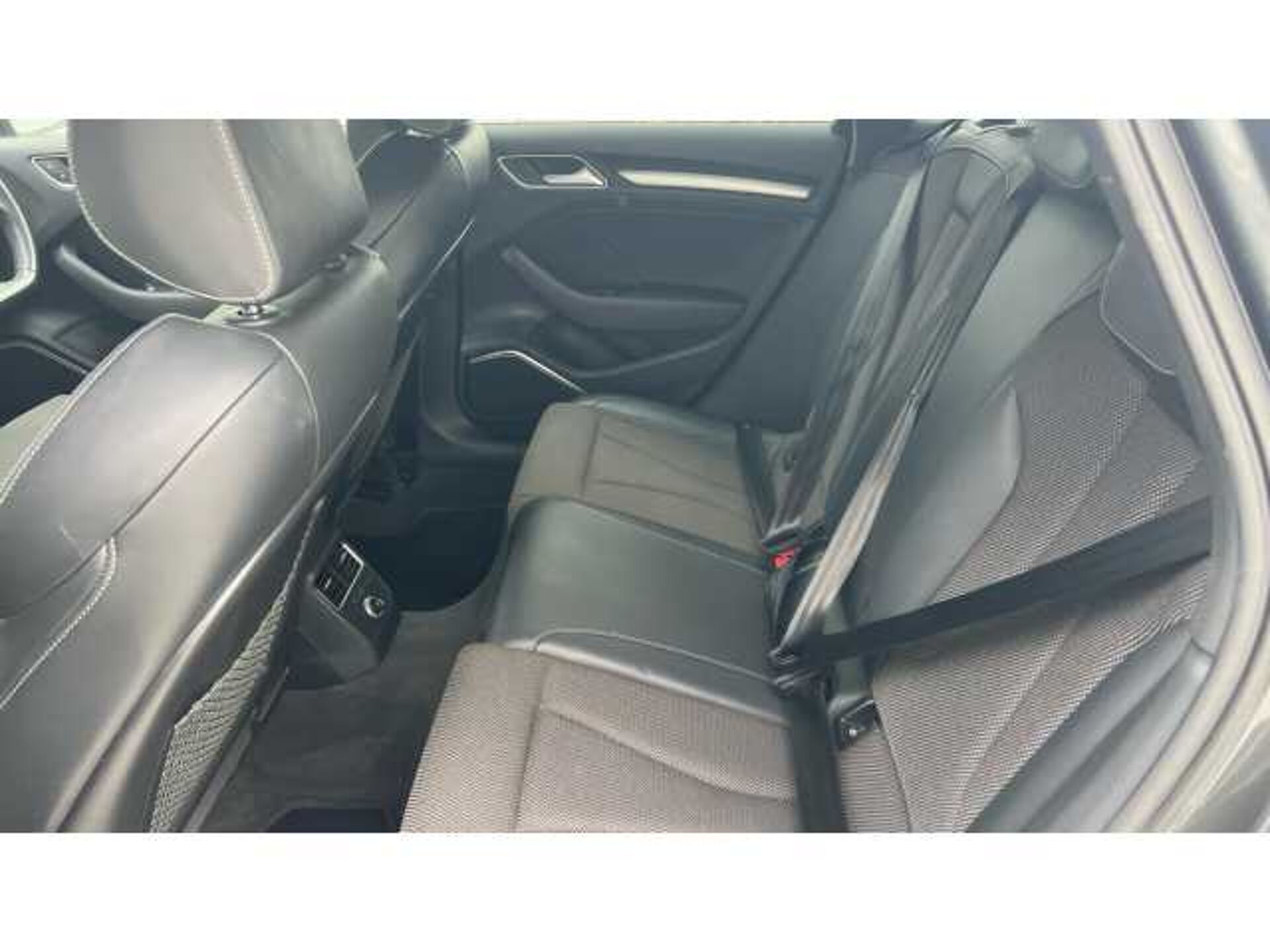 Audi A3 A3 1.5 TFSI Black Edition 5dr 