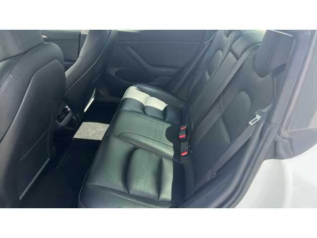 Tesla Model 3 MODEL 3 RWD 4dr Auto 