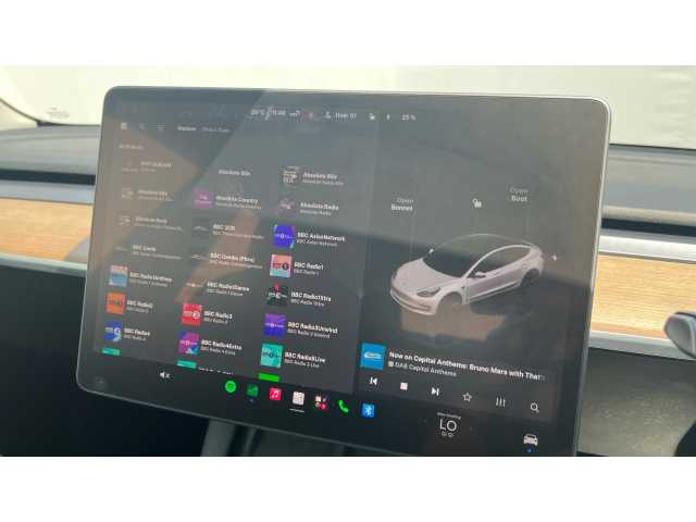 Tesla Model 3 MODEL 3 RWD 4dr Auto 