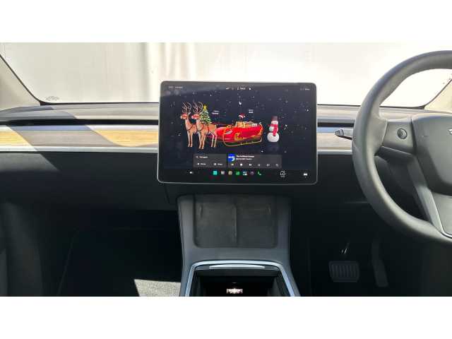 Tesla Model Y MODEL Y RWD 5dr Auto 