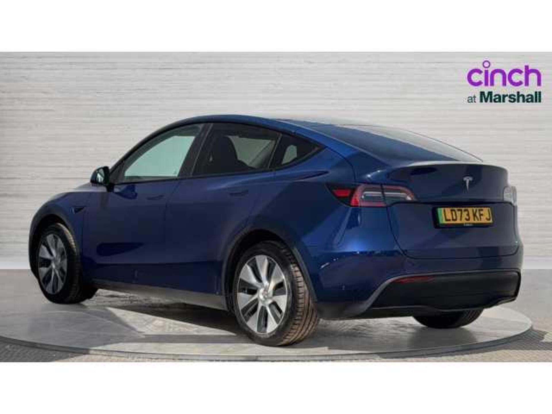 Tesla Model Y MODEL Y RWD 5dr Auto 