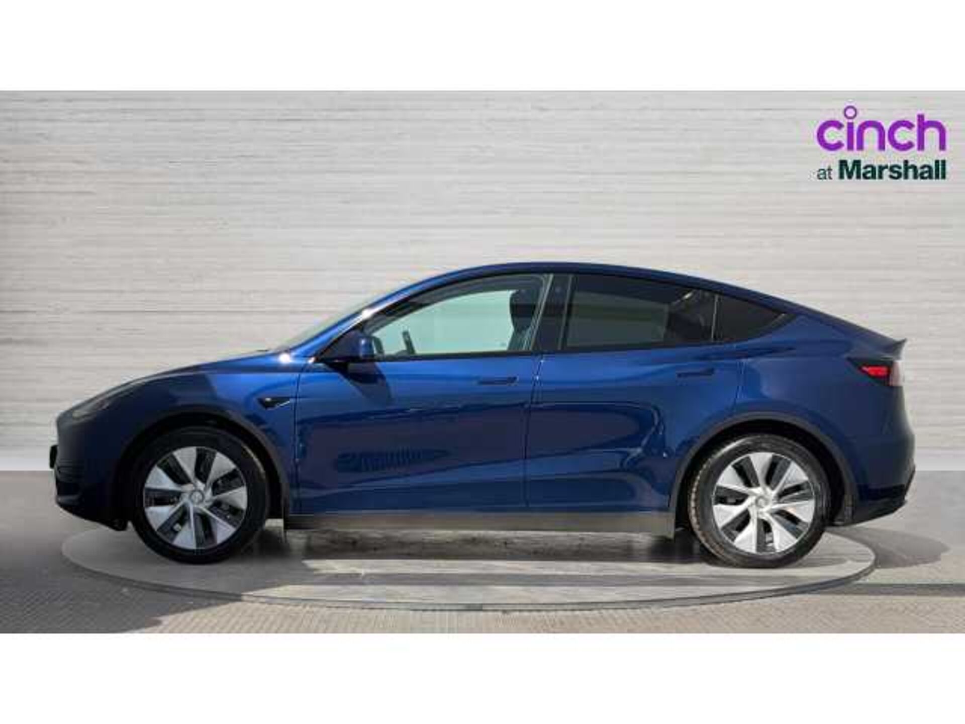 Tesla Model Y MODEL Y RWD 5dr Auto 