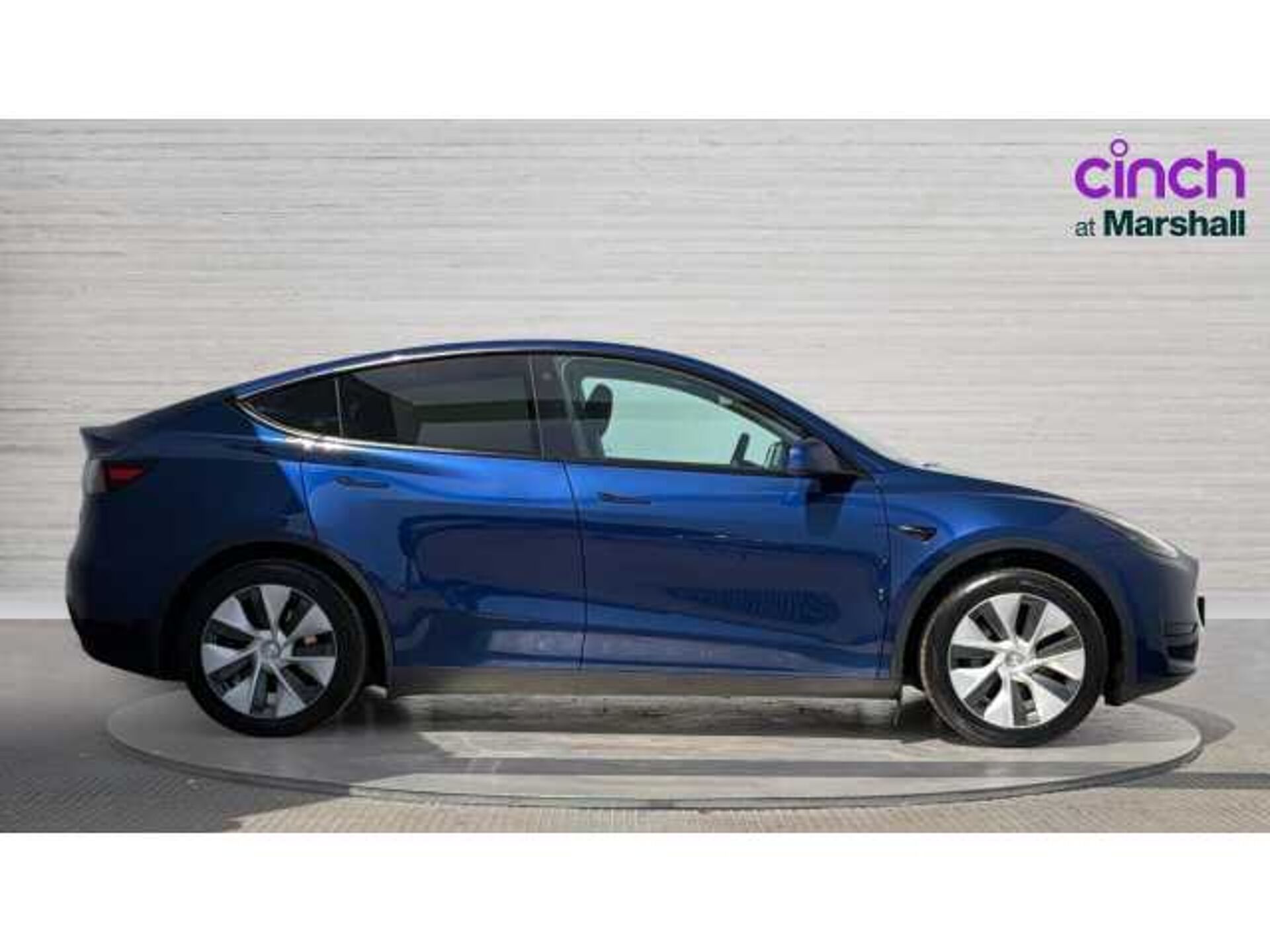Tesla Model Y MODEL Y RWD 5dr Auto 