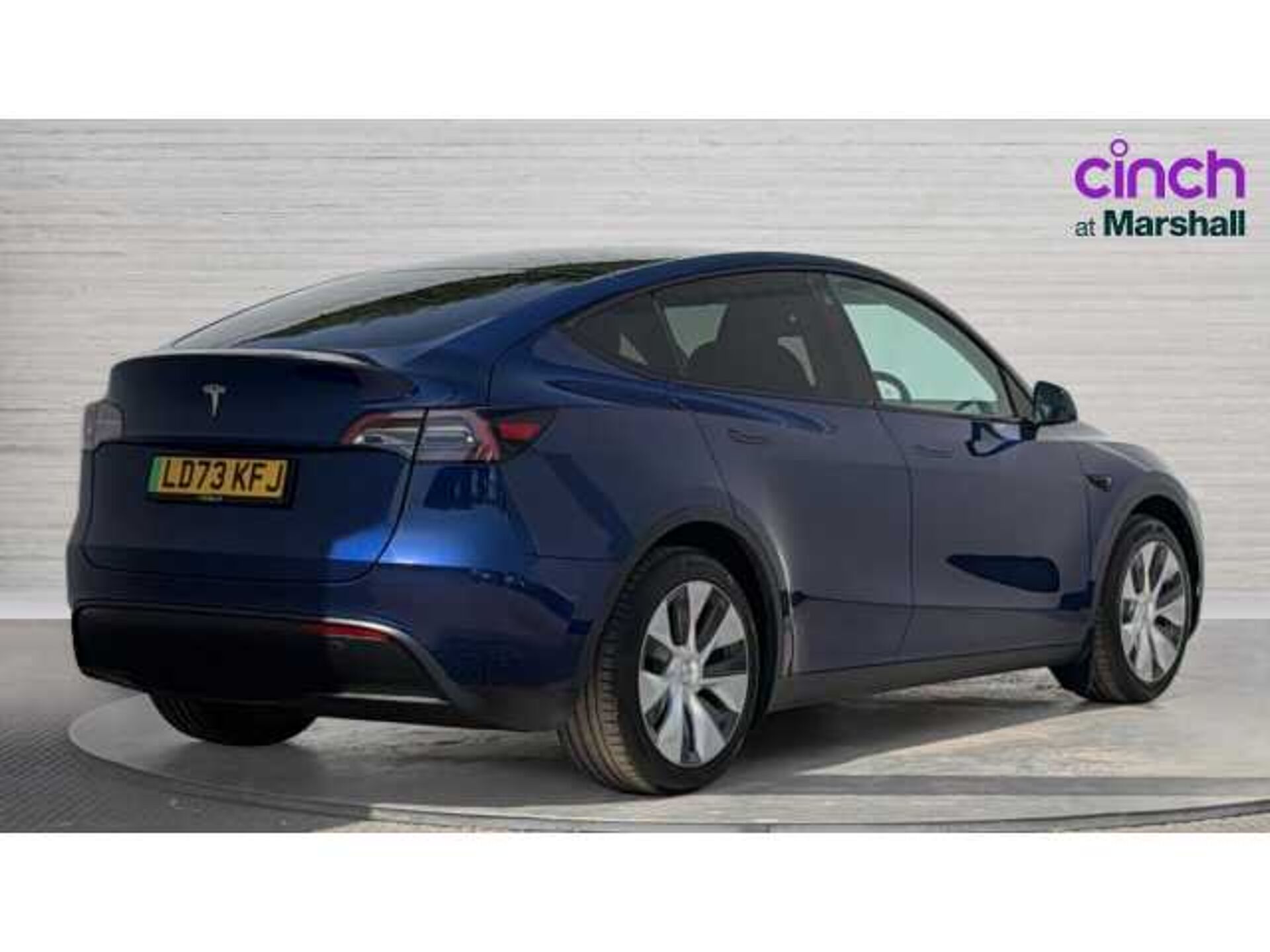 Tesla Model Y MODEL Y RWD 5dr Auto 