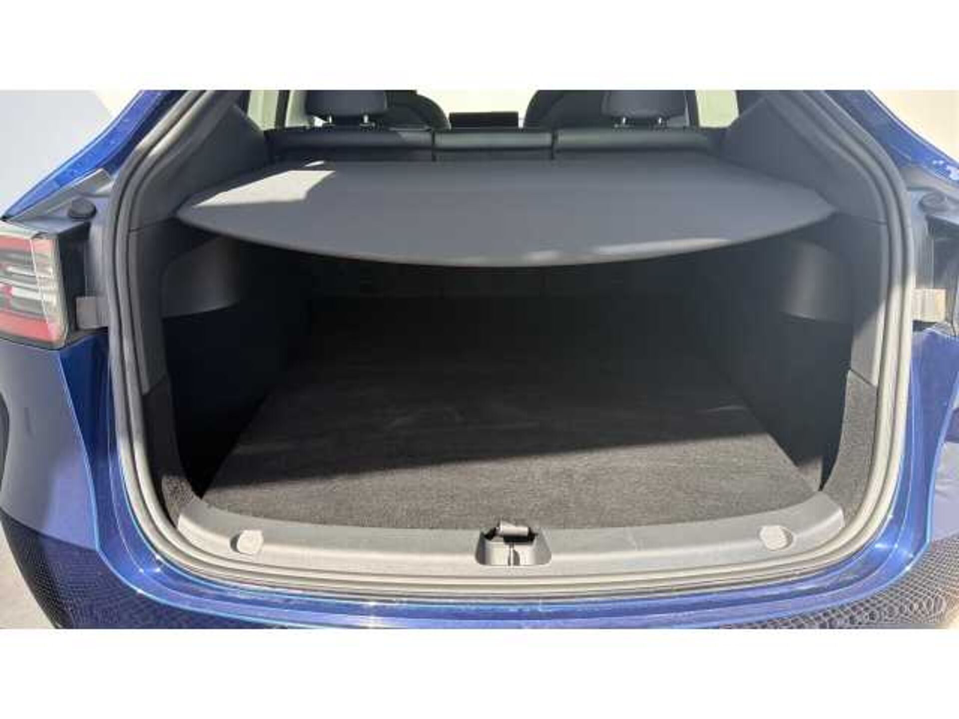 Tesla Model Y MODEL Y RWD 5dr Auto 