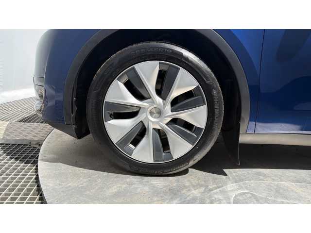 Tesla Model Y MODEL Y RWD 5dr Auto 