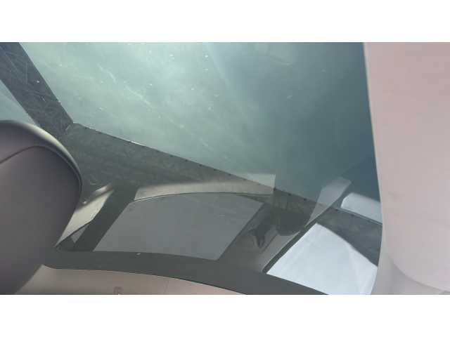 Tesla Model Y MODEL Y RWD 5dr Auto 