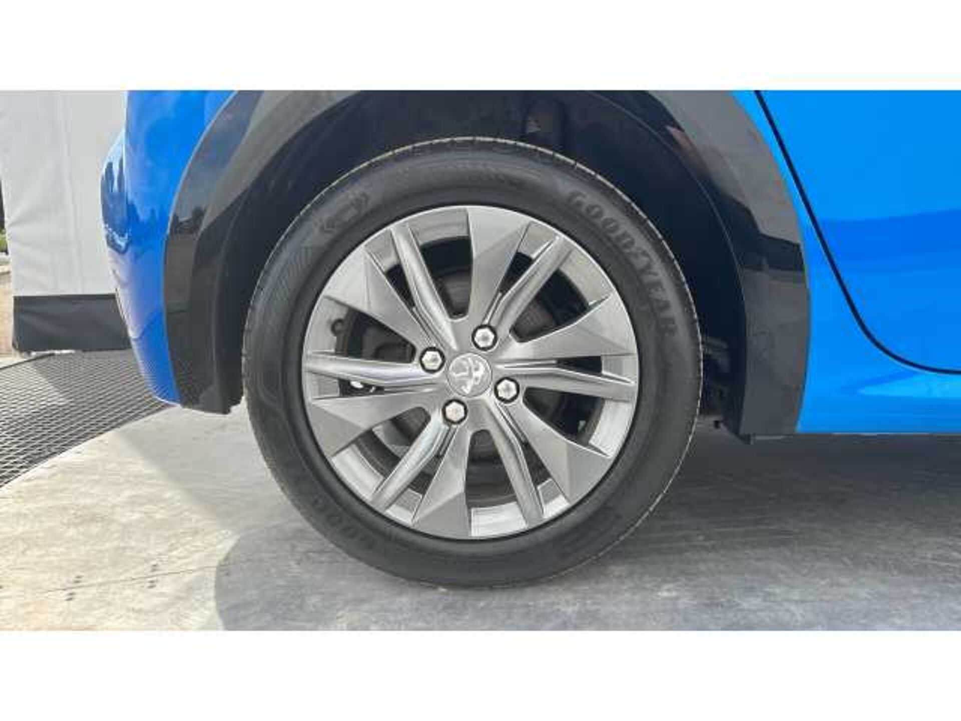 Peugeot 208 208 100kW Allure Premium 50kWh 5dr Auto 