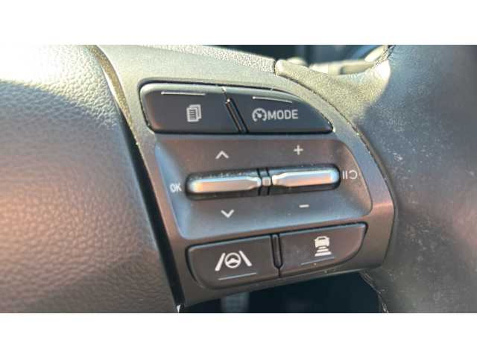 Hyundai KONA KONA 150kW Premium 64kWh 5dr Auto 