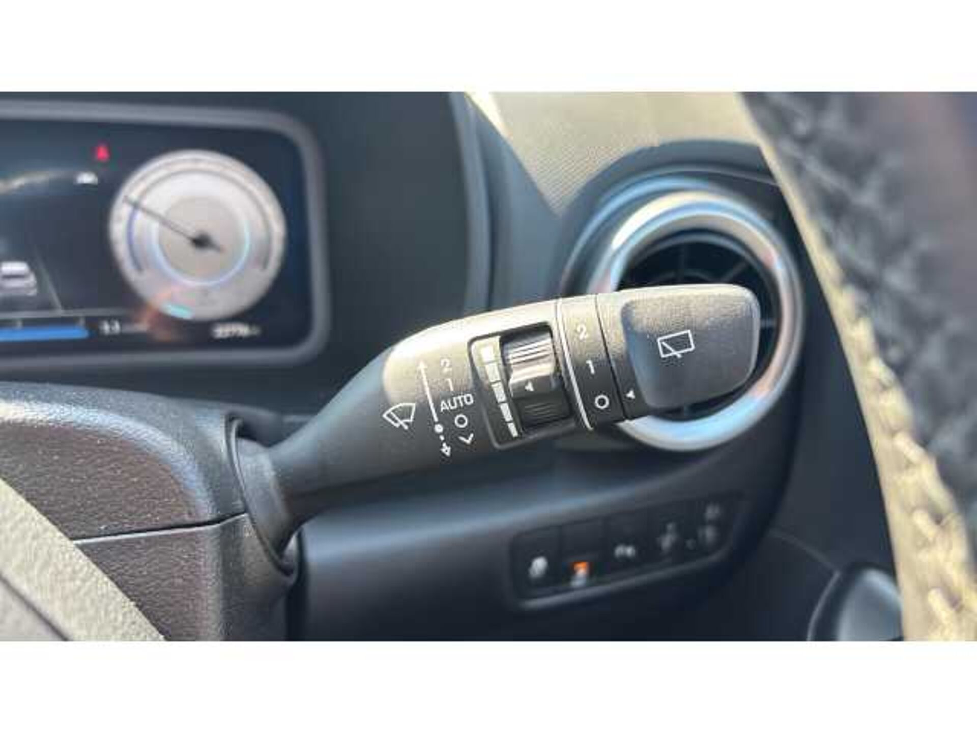 Hyundai KONA KONA 150kW Premium 64kWh 5dr Auto 