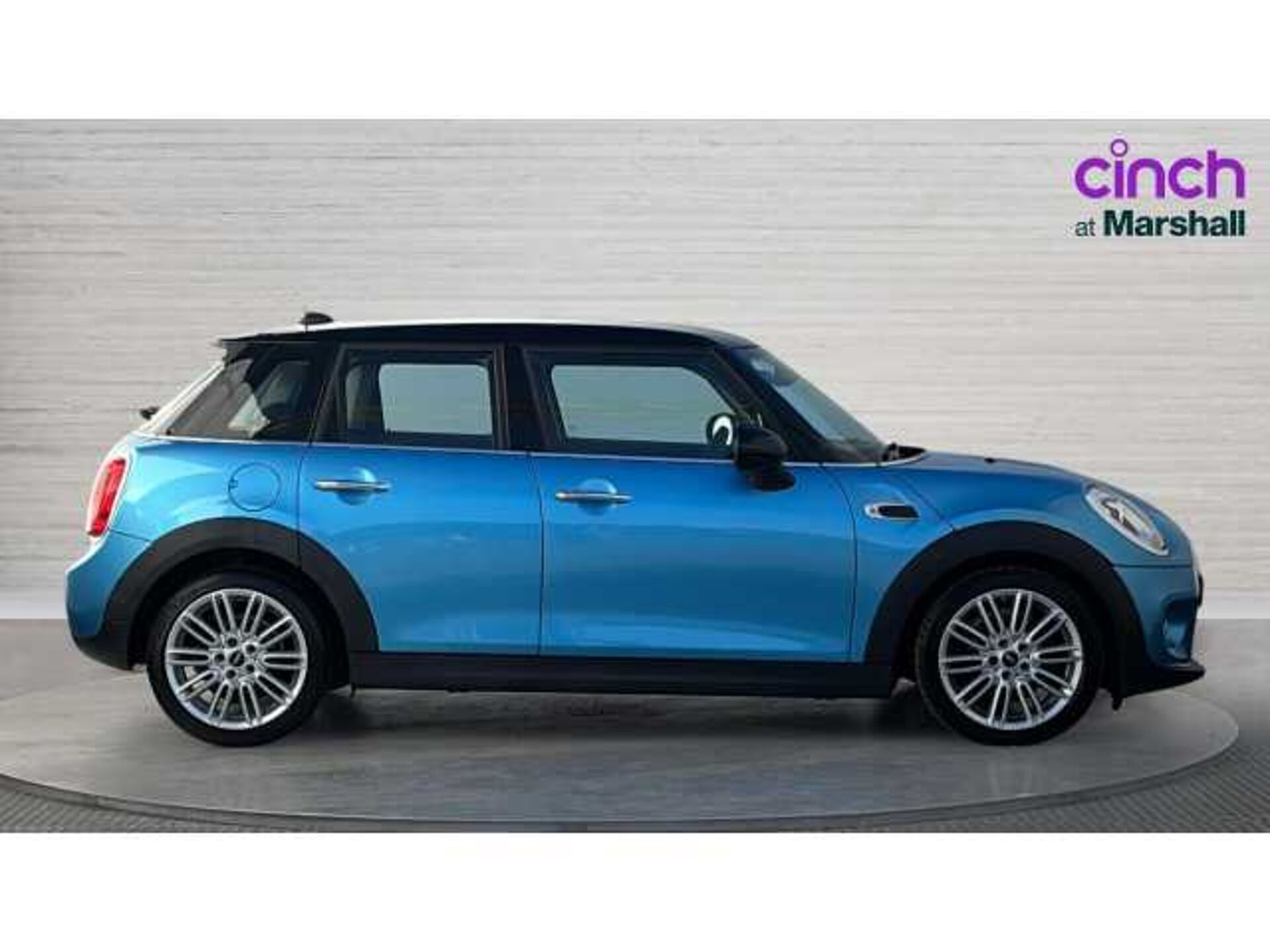 MINI Mini HATCHBACK 1.5 Cooper D 5dr 