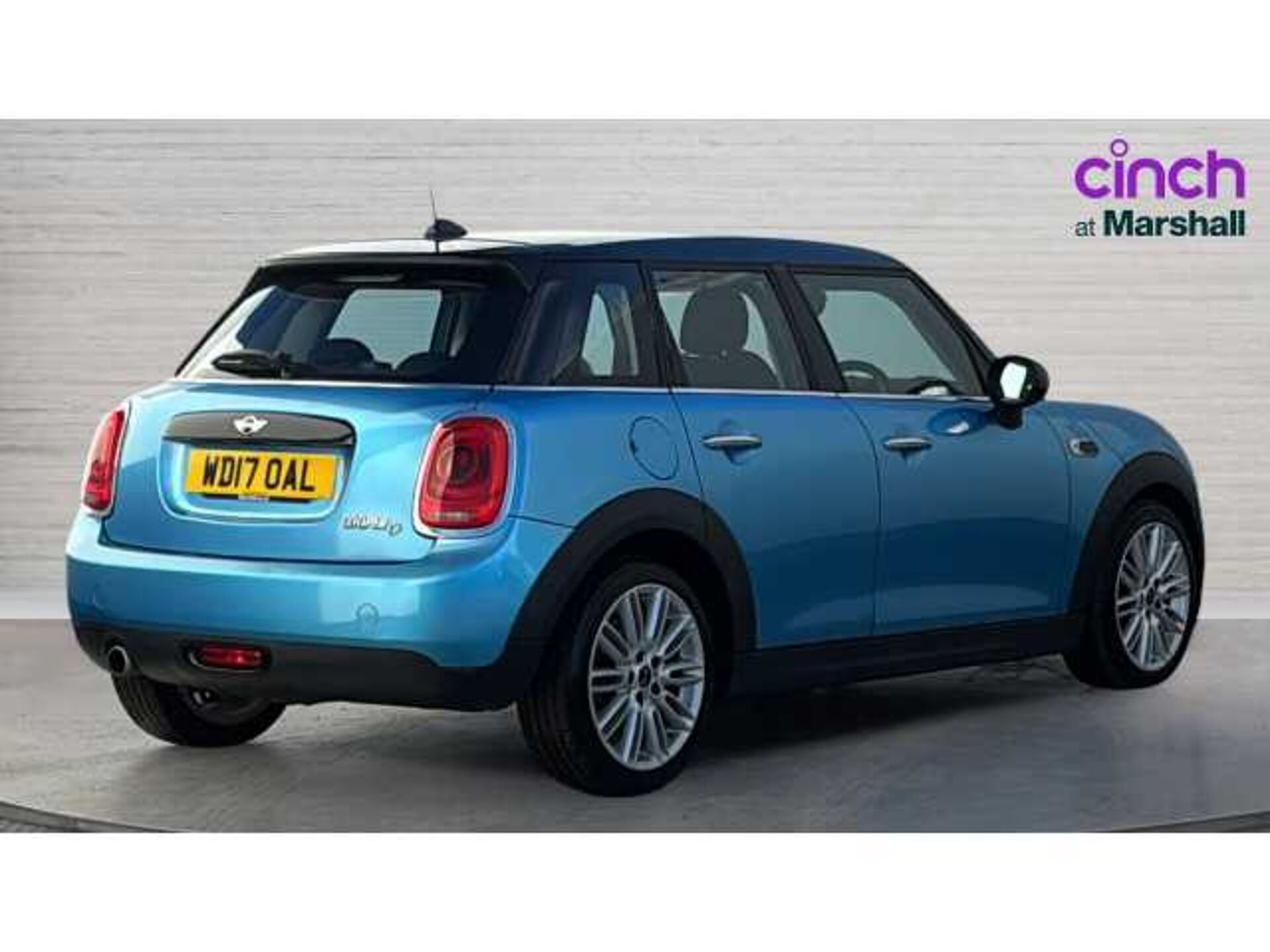 MINI Mini HATCHBACK 1.5 Cooper D 5dr 