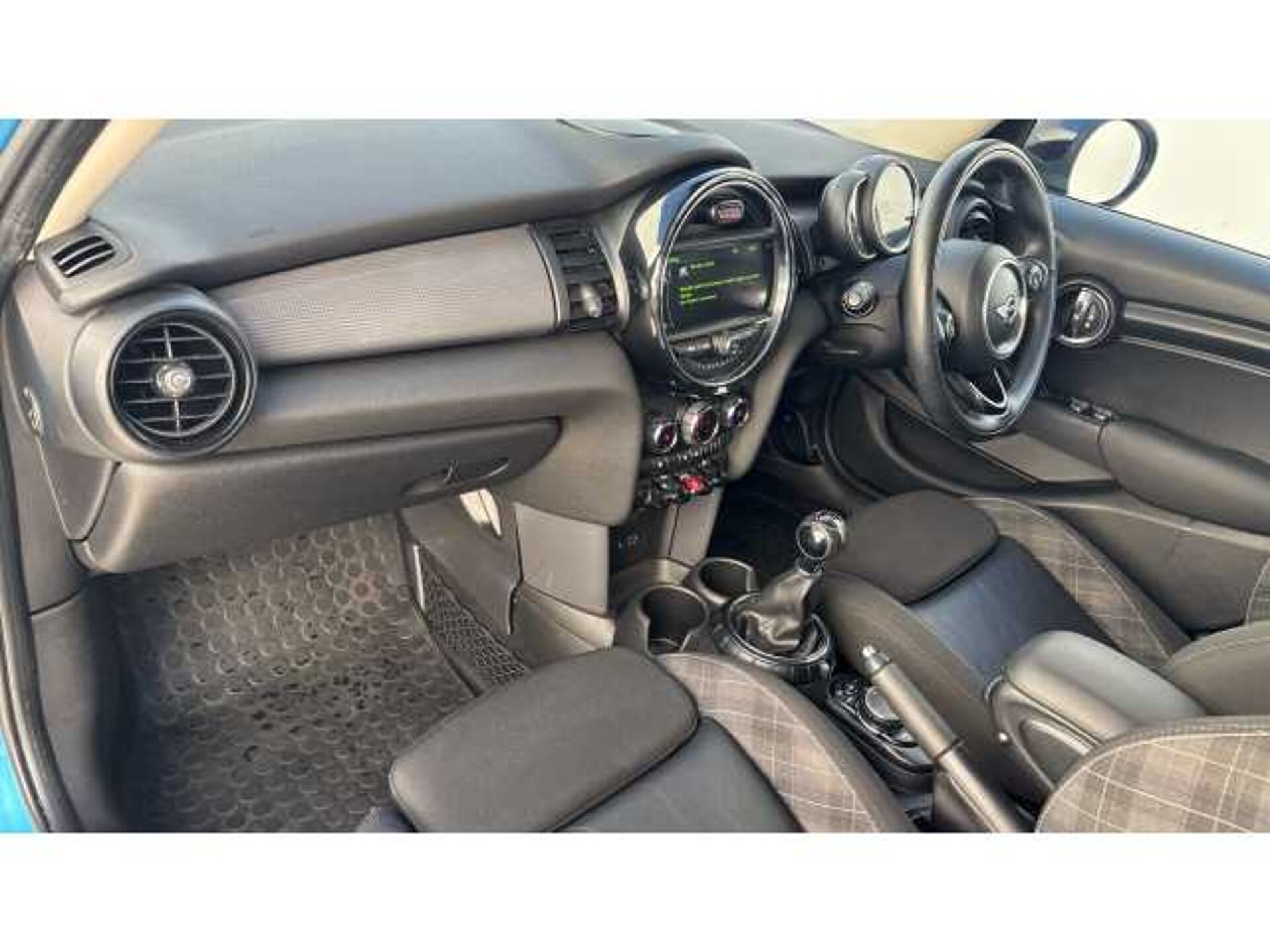 MINI Mini HATCHBACK 1.5 Cooper D 5dr 