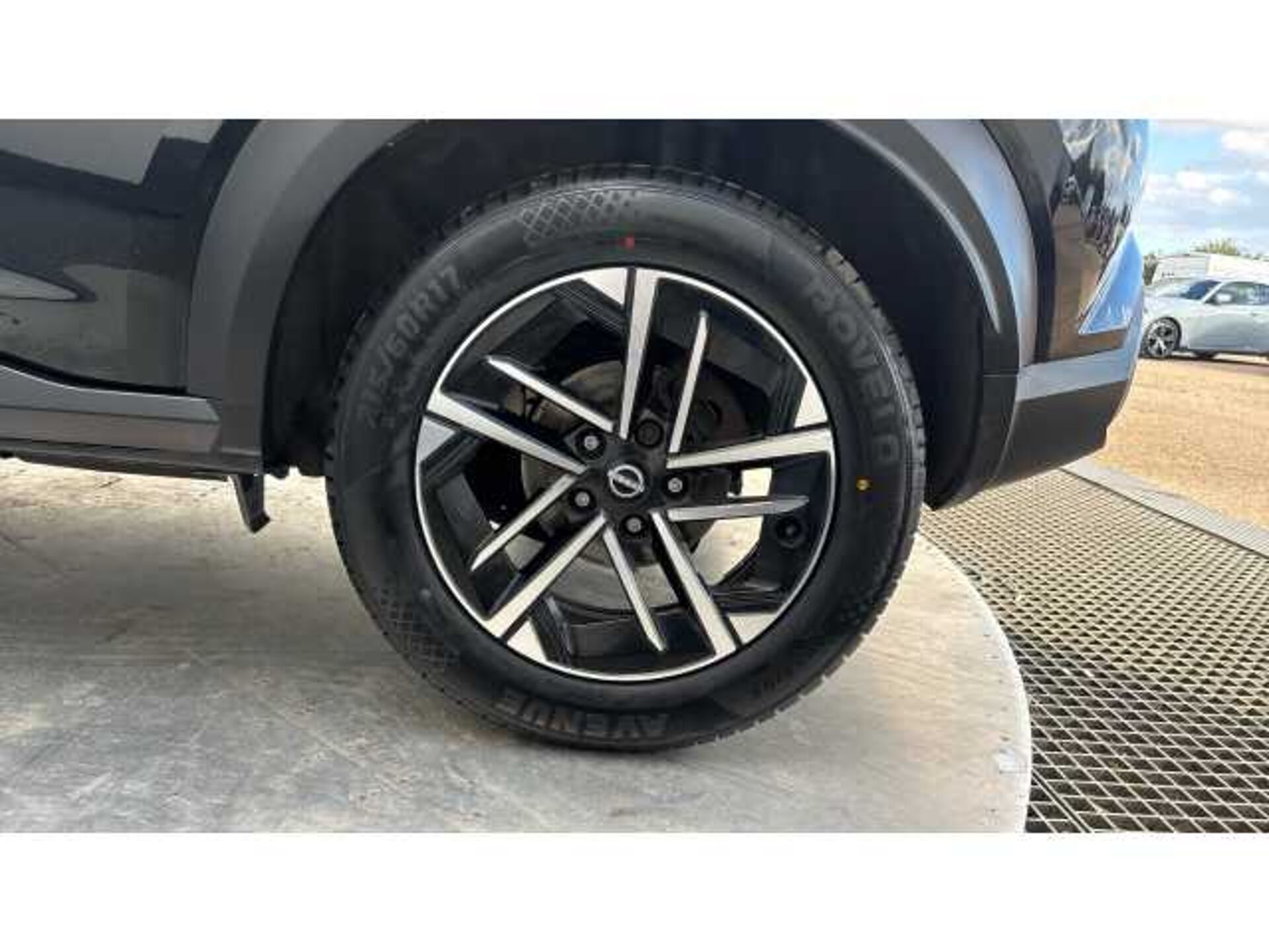 Nissan Juke JUKE 1.0 DiG-T N-Connecta 5dr 