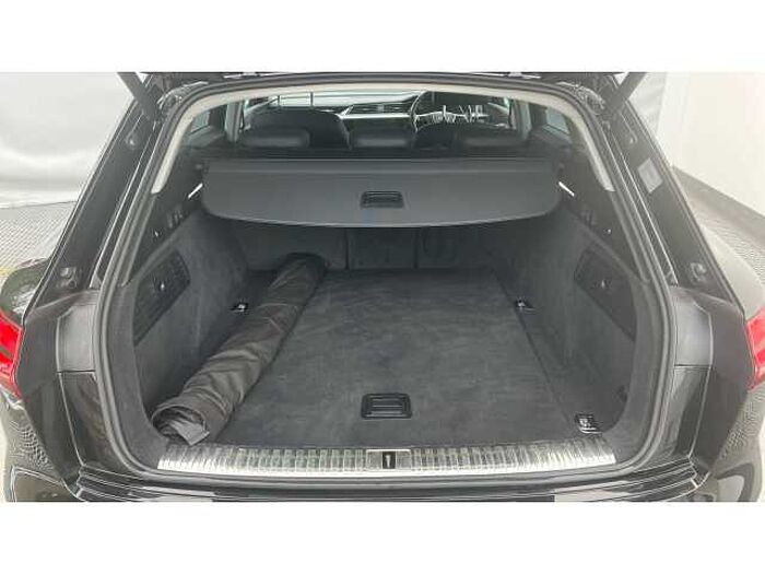 Audi e-tron 230kW 50 Quattro 71kWh Technik 5dr Auto 