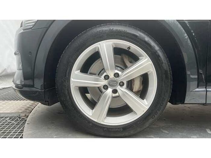 Audi e-tron 230kW 50 Quattro 71kWh Technik 5dr Auto 