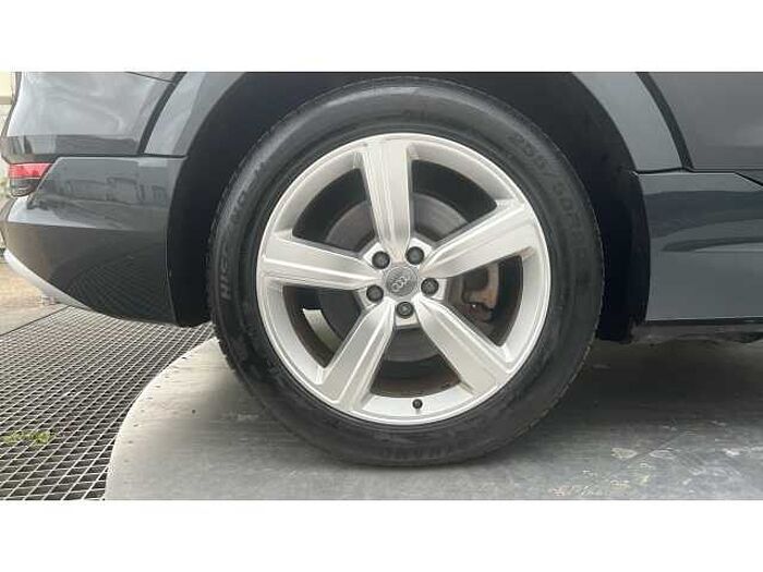 Audi e-tron 230kW 50 Quattro 71kWh Technik 5dr Auto 