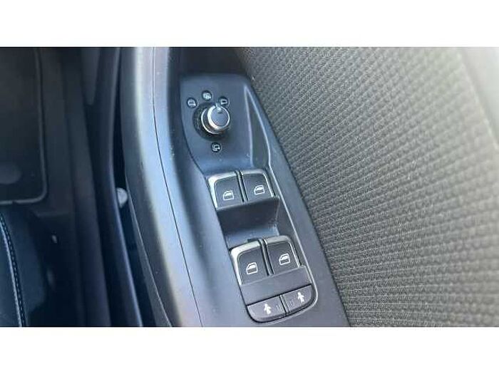 Audi Q3 2.0 TDI Quattro S Line Edition 5dr 