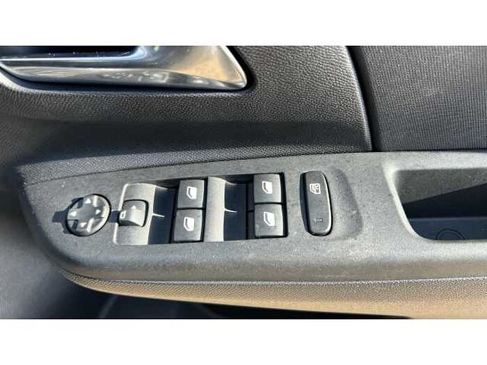 Vauxhall Corsa C CORSA 1.2 Design 5dr 