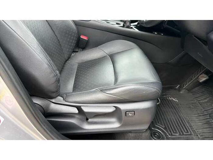 Toyota C-HR C-HR 1.2T Dynamic 5dr 