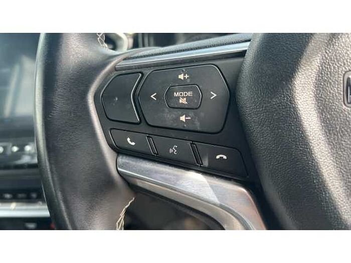 Isuzu D-Max Isuzu D-max Diesel 1.9 V-Cross Double Cab 4x4 Auto 