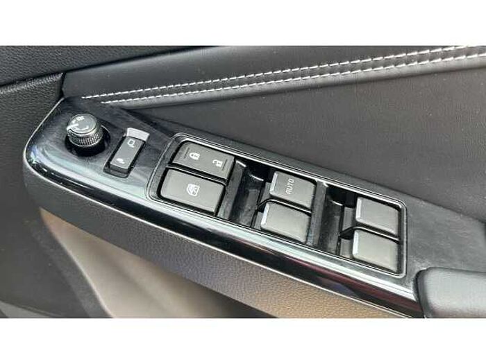 Isuzu D-Max Isuzu D-max Diesel 1.9 V-Cross Double Cab 4x4 Auto 