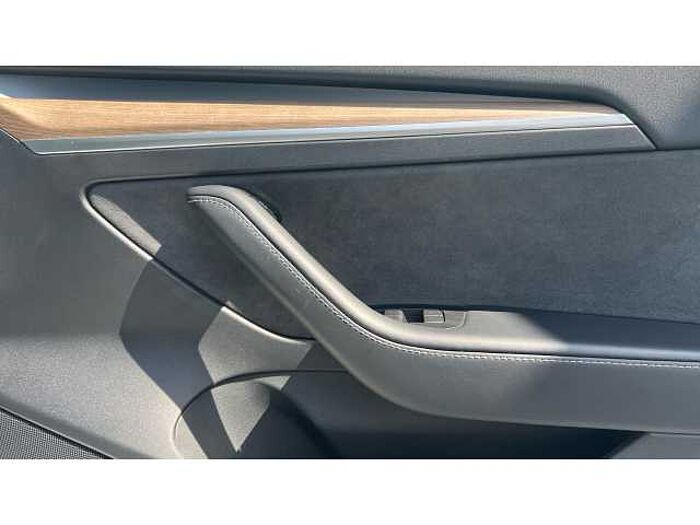 Tesla Model 3 MODEL 3 RWD 4dr Auto 