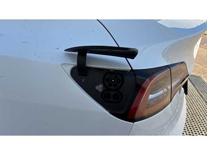 Tesla Model Y MODEL Y RWD 5dr Auto 