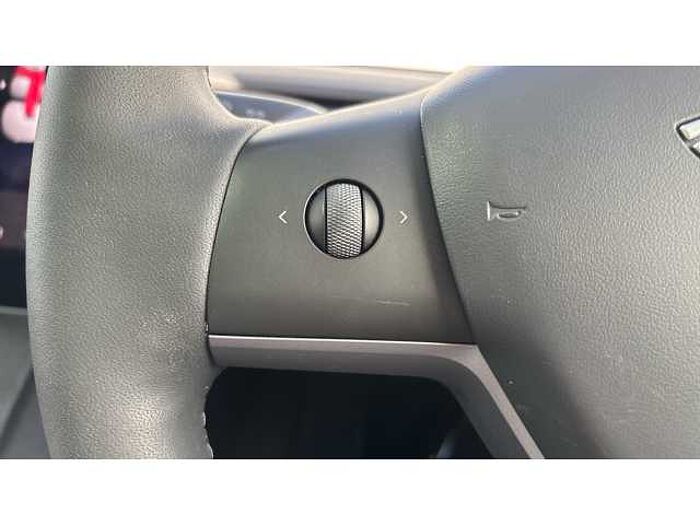 Tesla Model Y MODEL Y RWD 5dr Auto 