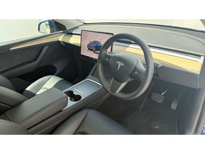 Tesla Model Y MODEL Y RWD 5dr Auto 