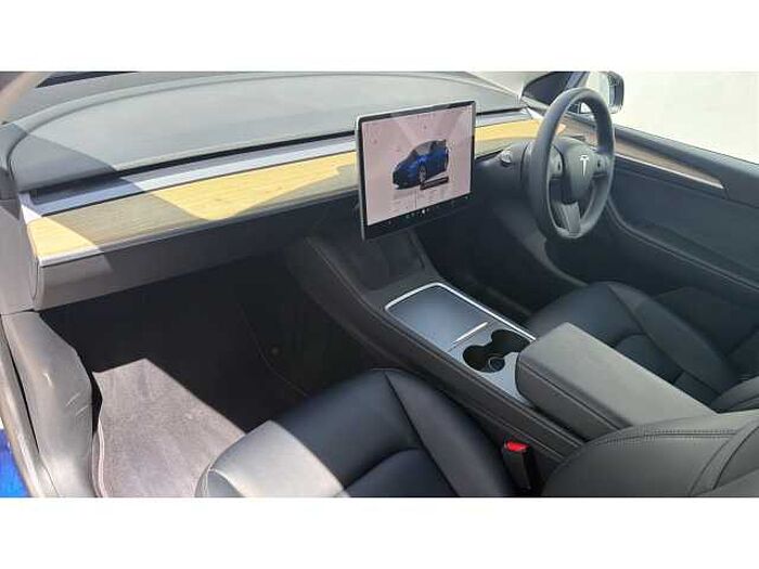 Tesla Model Y MODEL Y RWD 5dr Auto 