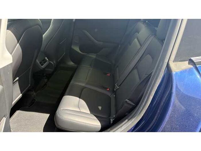 Tesla Model Y MODEL Y RWD 5dr Auto 