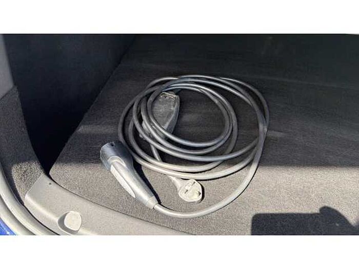 Tesla Model Y MODEL Y RWD 5dr Auto 