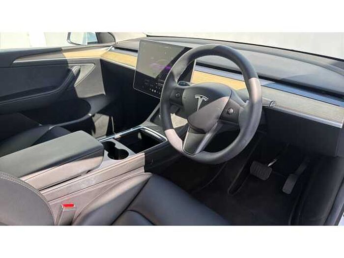 Tesla Model Y MODEL Y RWD 5dr Auto 