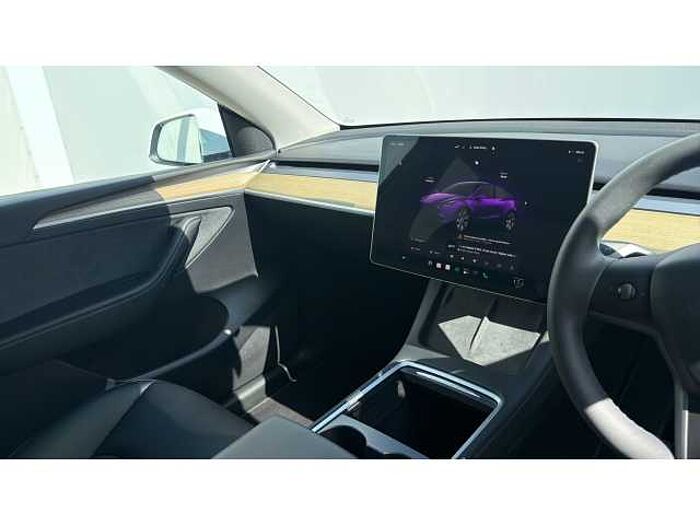 Tesla Model Y MODEL Y RWD 5dr Auto 