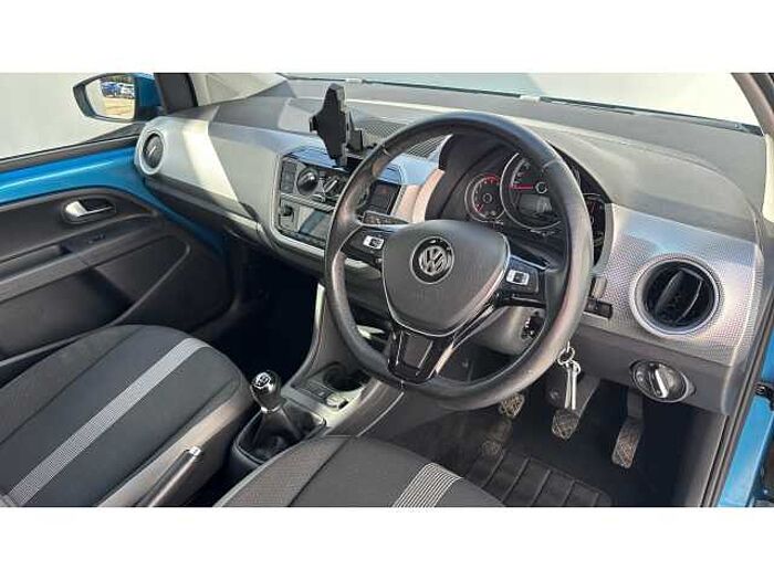 Volkswagen up! UP 1.0 90PS High Up 5dr 