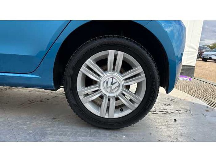 Volkswagen up! UP 1.0 90PS High Up 5dr 
