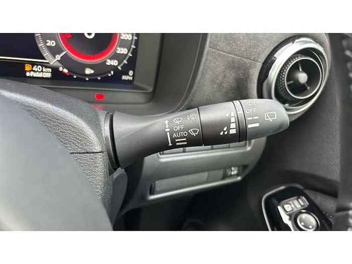 Nissan Juke JUKE 1.6 Hybrid Tekna+ 5dr Auto 