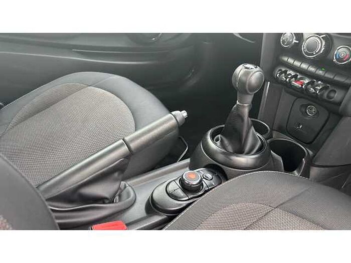 MINI Mini HATCHBACK 1.5 Cooper II 3dr 