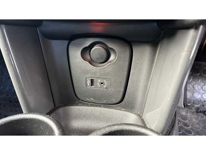 MINI Mini HATCHBACK 1.5 Cooper D 5dr 