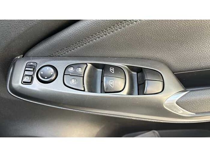 Nissan Juke JUKE 1.0 DiG-T N-Connecta 5dr 