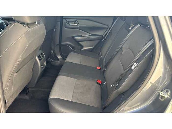 Nissan Qashqai QASHQAI 1.3 DiG-T MH N-Connecta 5dr 