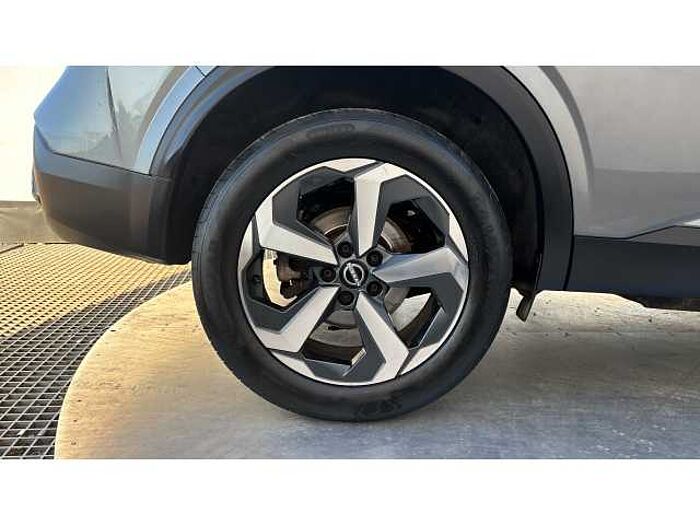 Nissan Qashqai QASHQAI 1.3 DiG-T MH N-Connecta 5dr 