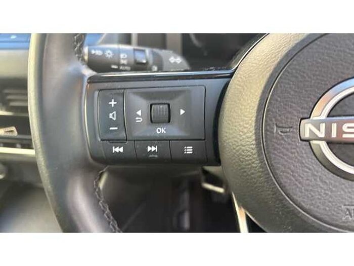 Nissan Qashqai QASHQAI 1.3 DiG-T MH N-Connecta 5dr 