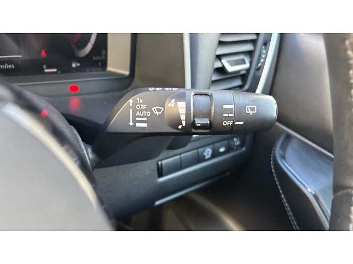 Nissan Qashqai QASHQAI 1.3 DiG-T MH N-Connecta 5dr 
