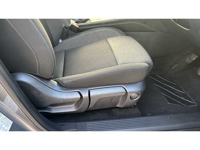 Nissan Qashqai QASHQAI 1.3 DiG-T MH N-Connecta 5dr 