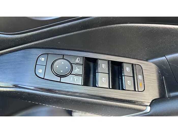 Nissan Qashqai QASHQAI 1.3 DiG-T MH N-Connecta 5dr 